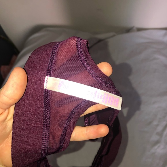 Pink thong - Picture 3 of 4